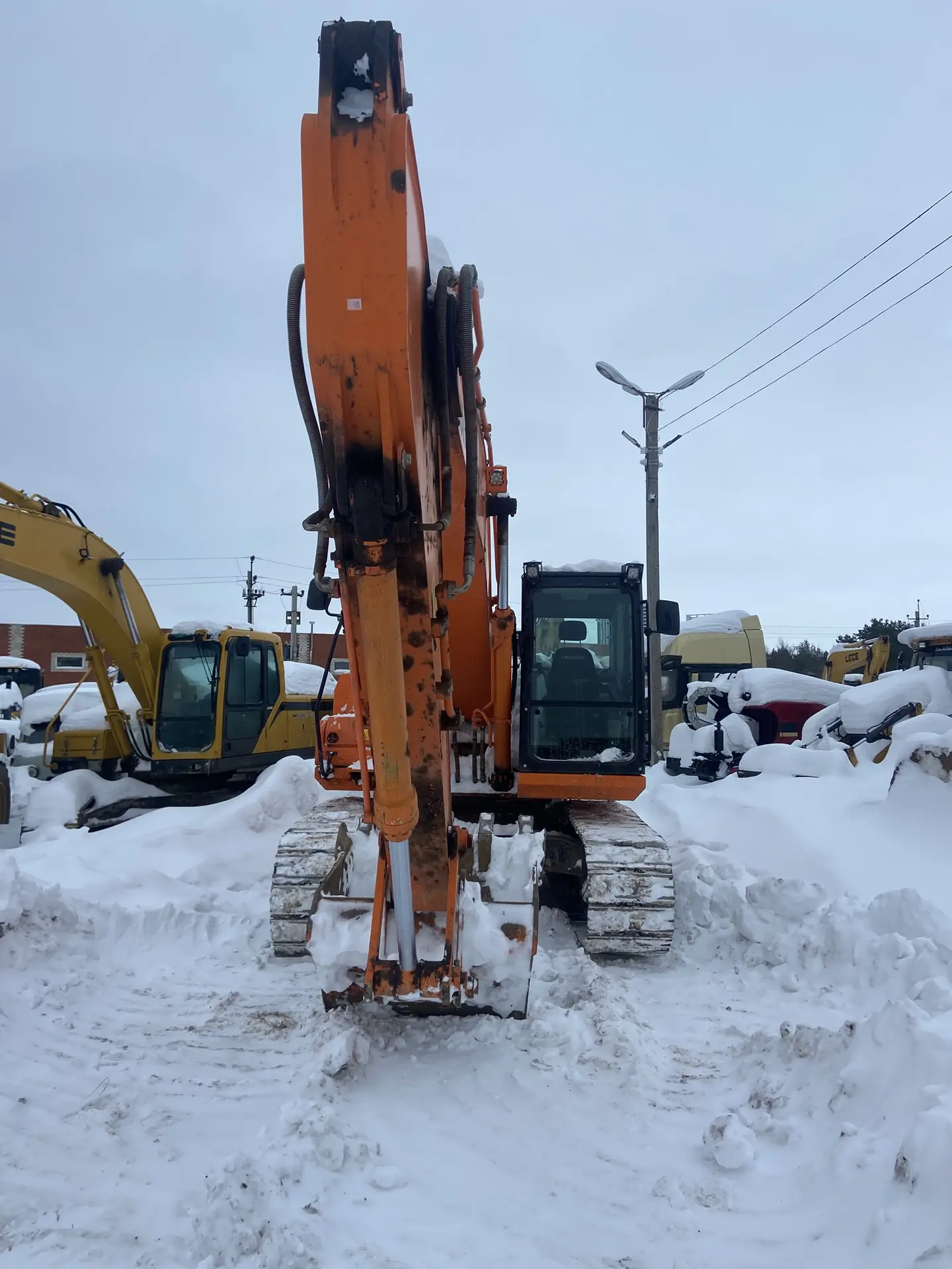 Lonking CDM* Экскаватор CDM6205 (Дизельный, 6,8 л, 160 л.с., МТ)
