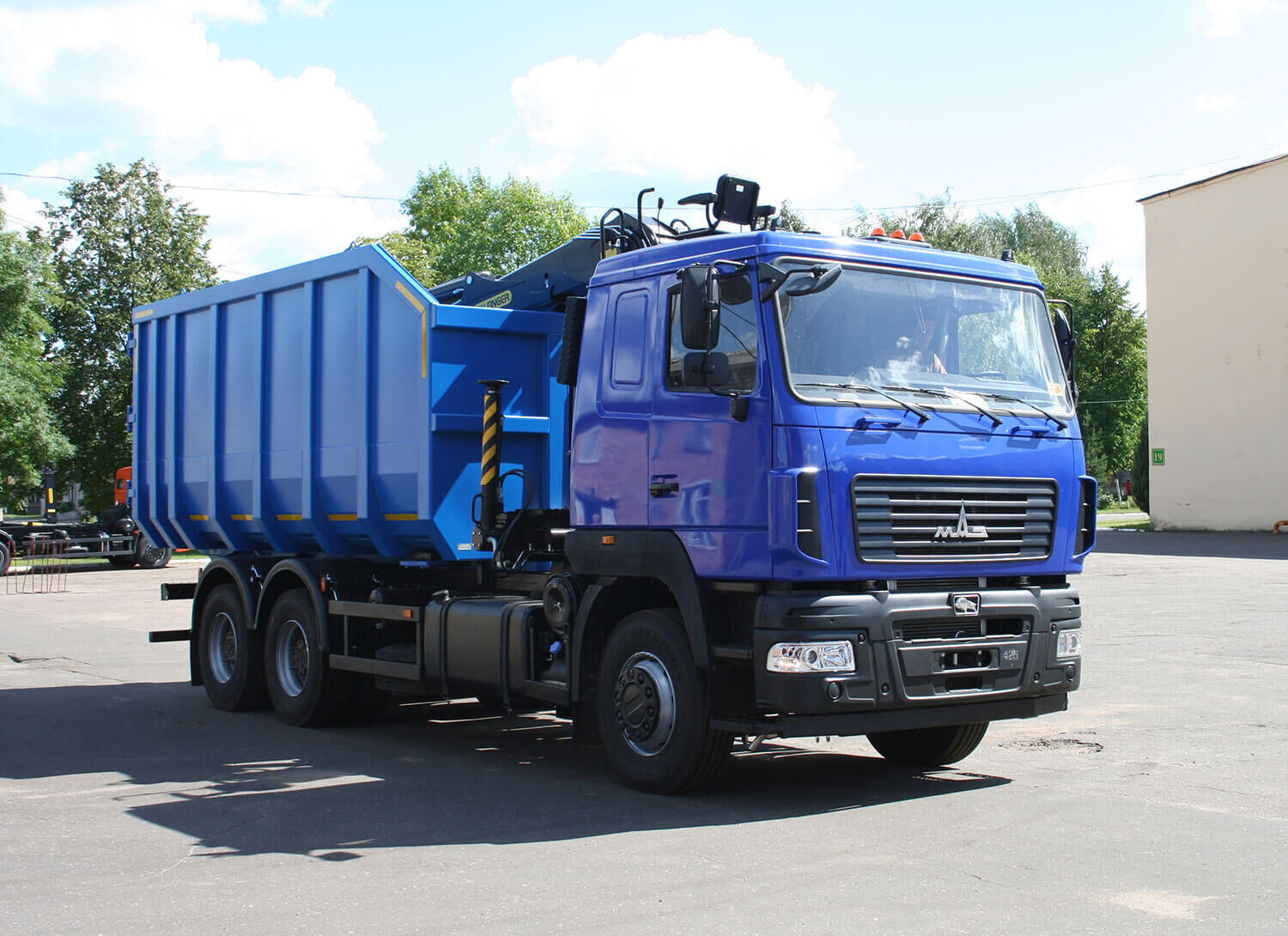 МАЗ 6312 6x4 Ломовоз 5908LD (Дизельный, 6,7 л, 328 л.с., МТ)