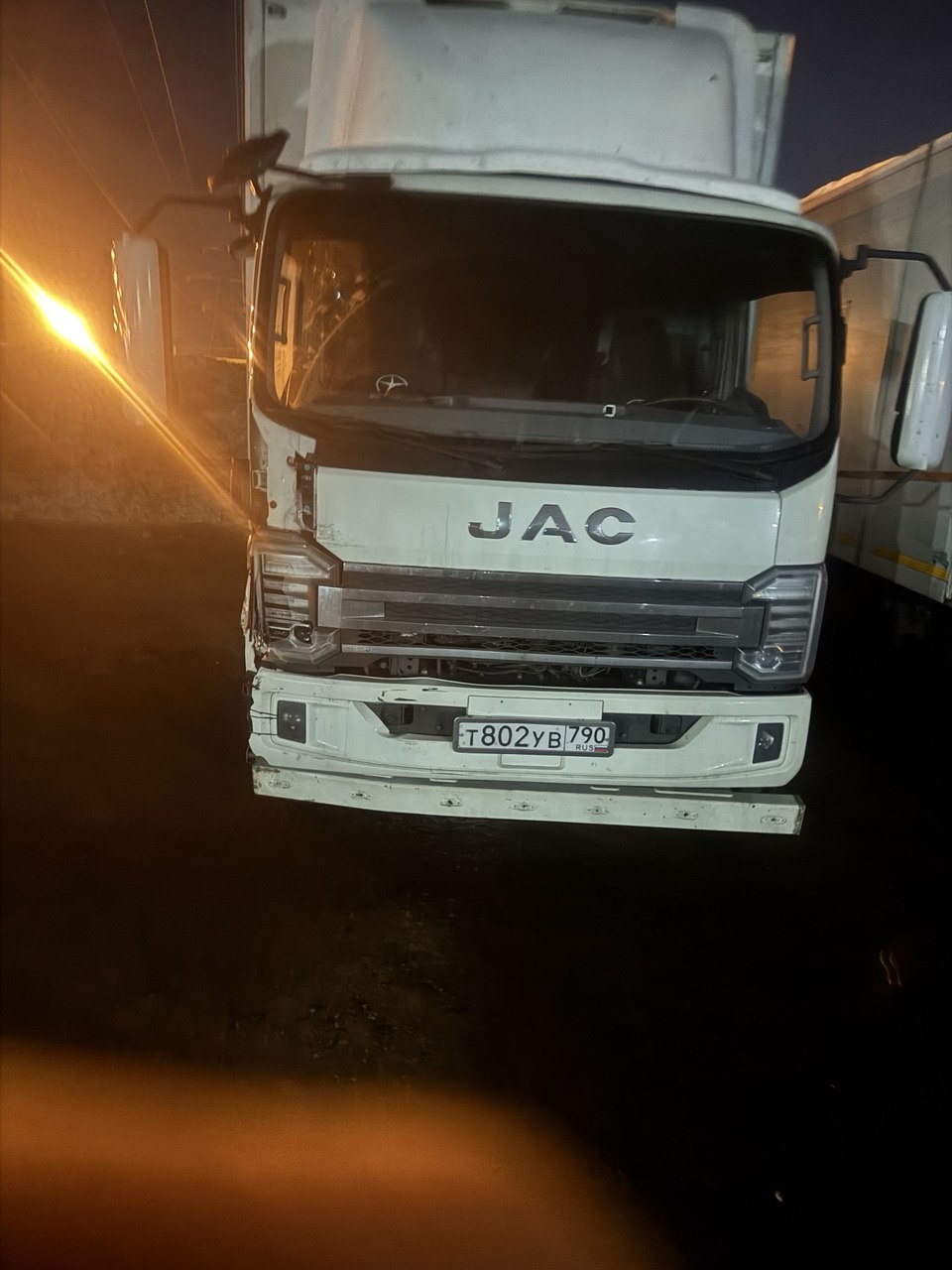 JAC N120 Изотермический/рефрижератор с гидробортом 7712К-0000010-03 (Рефрижератор, Дизельный, 4,5 л, 207 л.с., МТ), 2024г., 371261 км