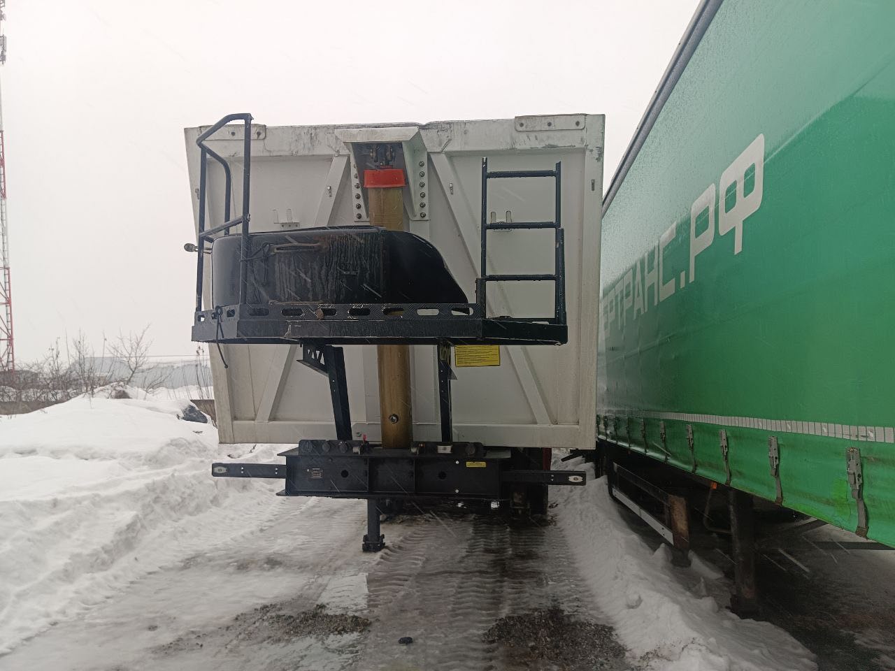 СПЕЦАВТОТЕХНИКА SAT Полуприцеп зерновоз SAT500