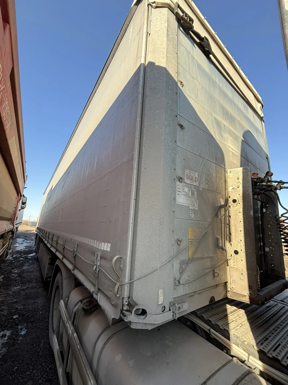 Schmitz Cargobull SCS Полуприцеп шторный SCS 24/L-13.62 EB (SCB S3T)