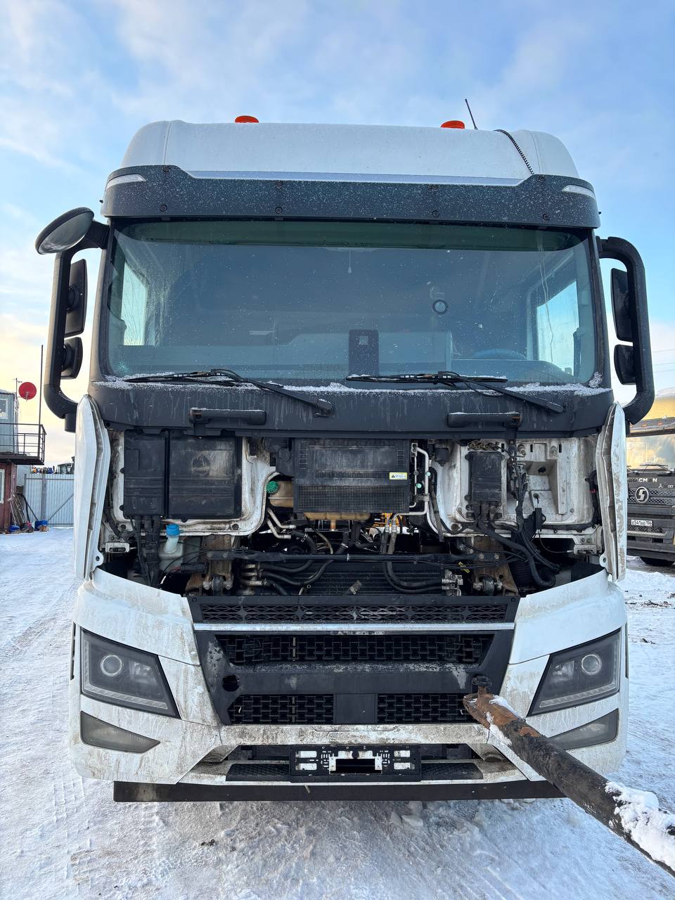 SANY D* 4x2 Седельный тягач D495AS (Дизельный, 12,1 л, 489 л.с., АТ)
