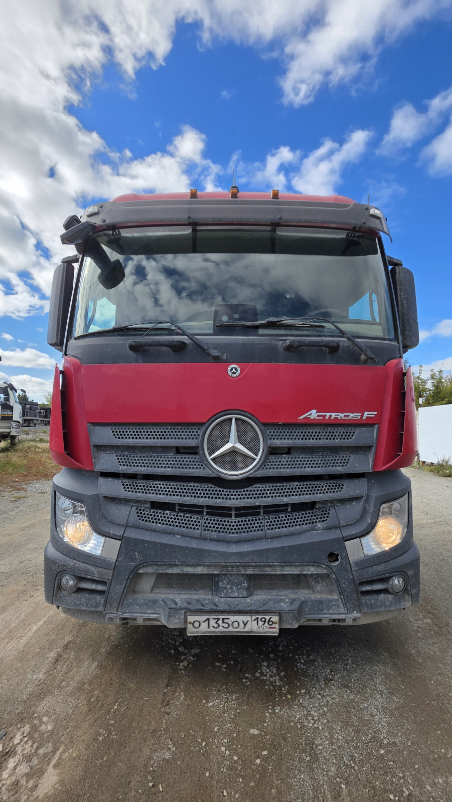 Mercedes-Benz Actros 6x4 Седельный тягач 2645 LS (Дизельный, 12,8 л, 449 л.с., МТ)