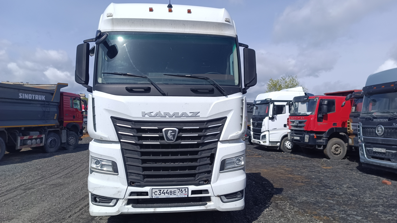 КамАЗ М1945 4x2 Седельный тягач 54901-92 (Дизельный, 11,9 л, 450 л.с., АТ)