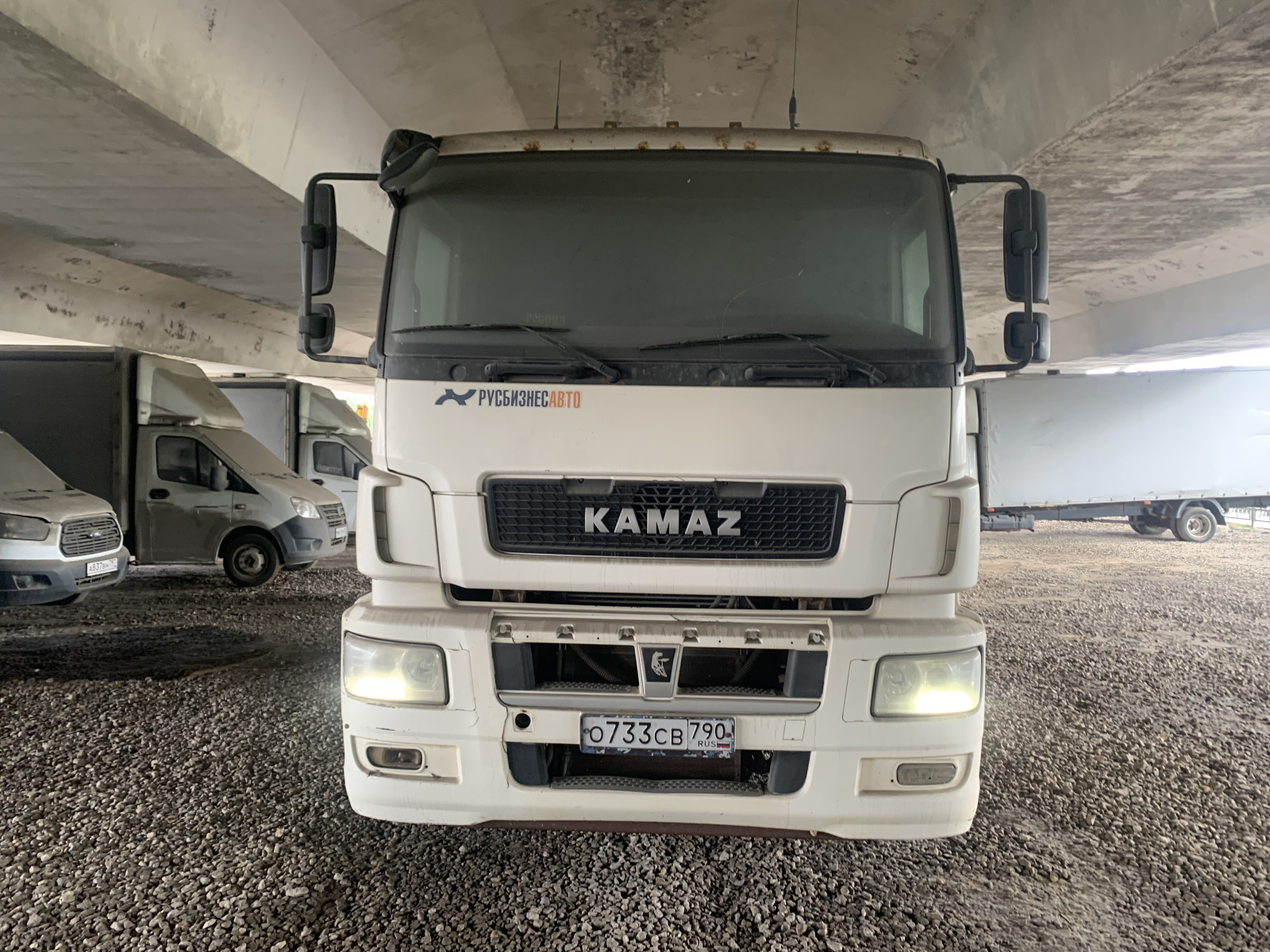 КамАЗ 5490 4x2 Седельный тягач 5490-S5 (Дизель/Газ, 12,0 л, 401 л.с., МТ)