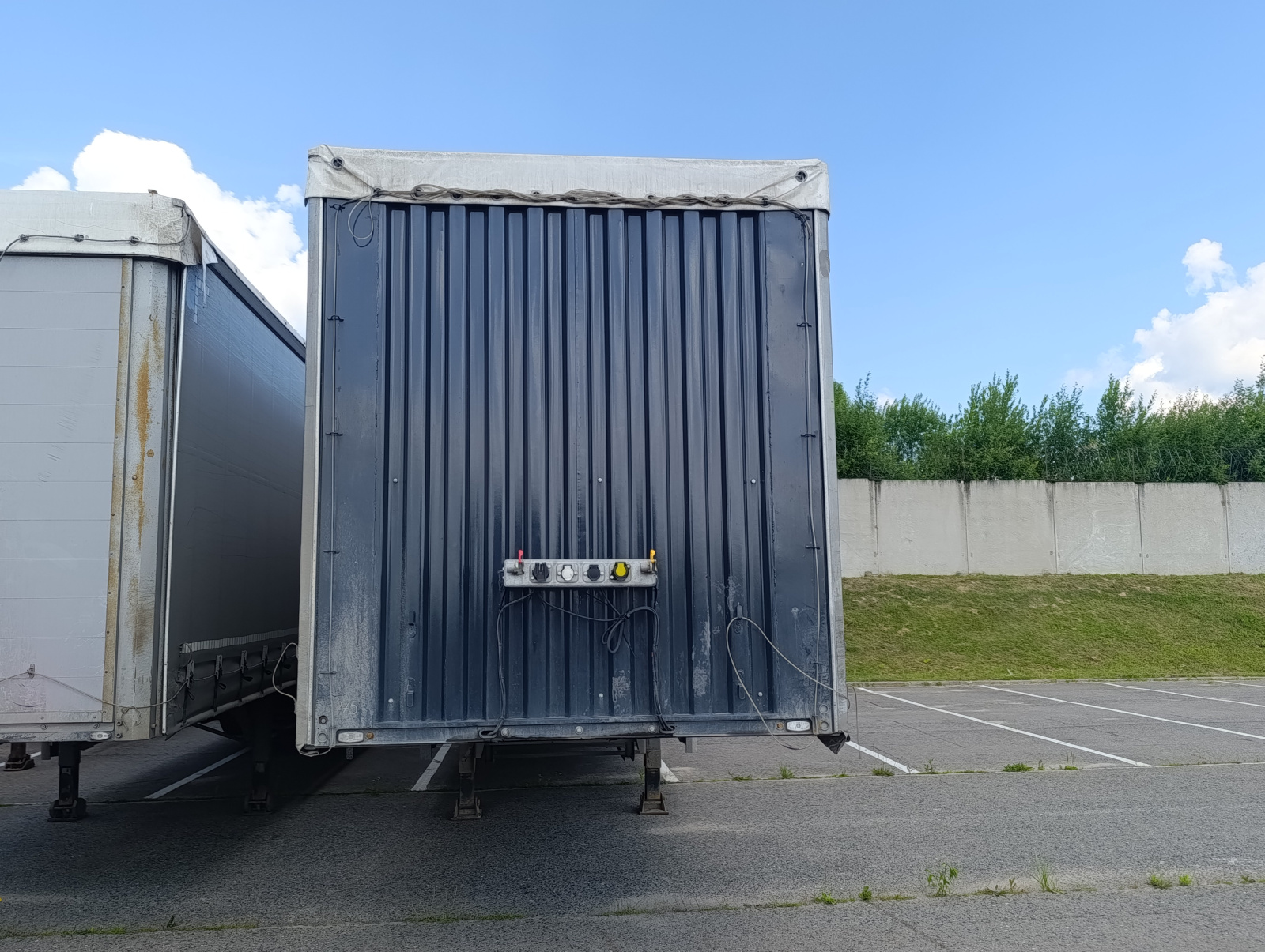 Тонар 97882 Полуприцеп шторный 97882