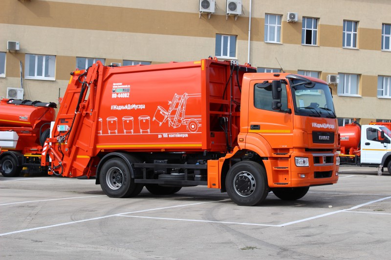 КамАЗ 5325 4x2 Мусоровоз МК-4546-06 (Дизельный, 6,7 л, 242 л.с., МТ)