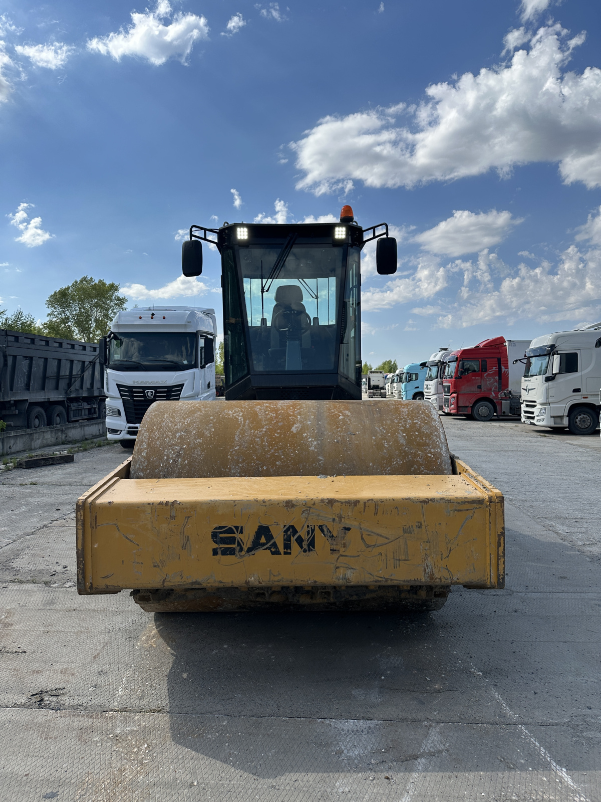 SANY SSR* Каток SSR180C-8 (Дизельный, 5,9 л, 181 л.с., АТ)