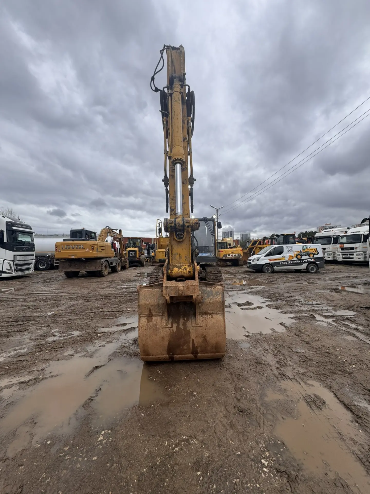 LGCE E6210 Экскаватор E6210HNLC (Дизельный, 6,1 л, 167 л.с., АТ), 2024г., 2072 км