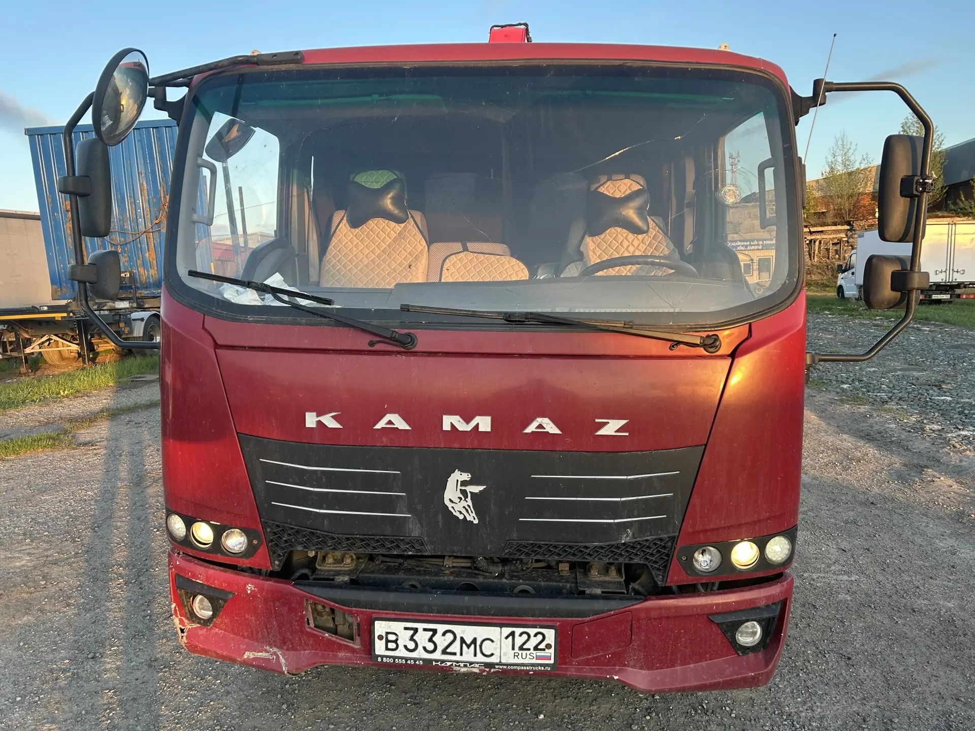КамАЗ 43089 4x2 Бортовой с КМУ 659800 (Дизельный, 3,8 л, 152 л.с., МТ)
