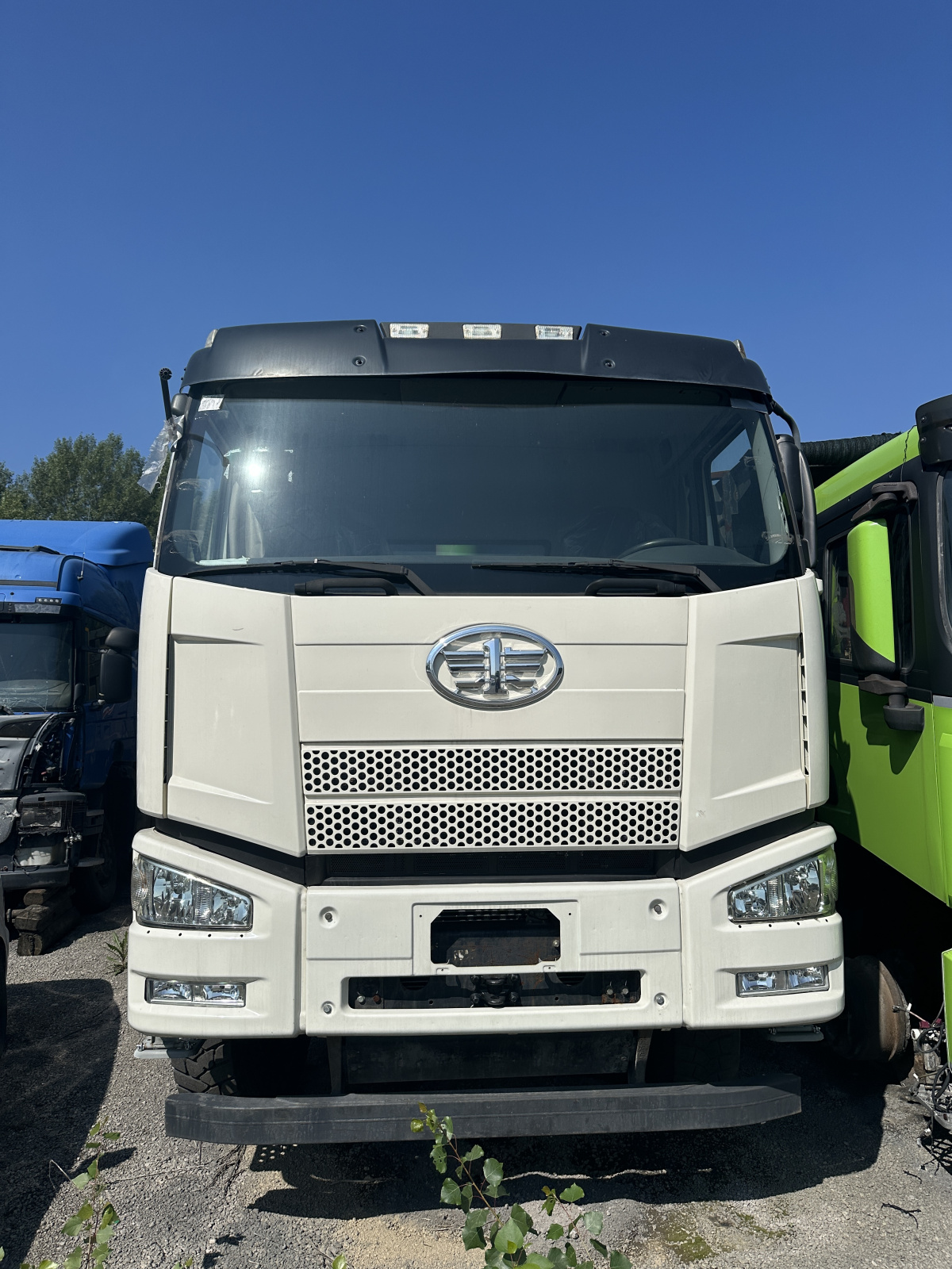 FAW J6 8x4 Самосвал СА3310Р66K24T4E5 (Дизельный, 11,1 л, 420 л.с., МТ), 2023г.