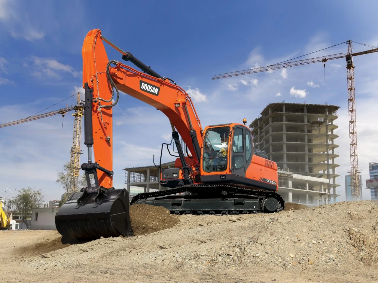 ➤ Спецтехника Doosan в лизинг ✓ купить спецтехнику Дусан в лизинг для  юридических лиц в Москве