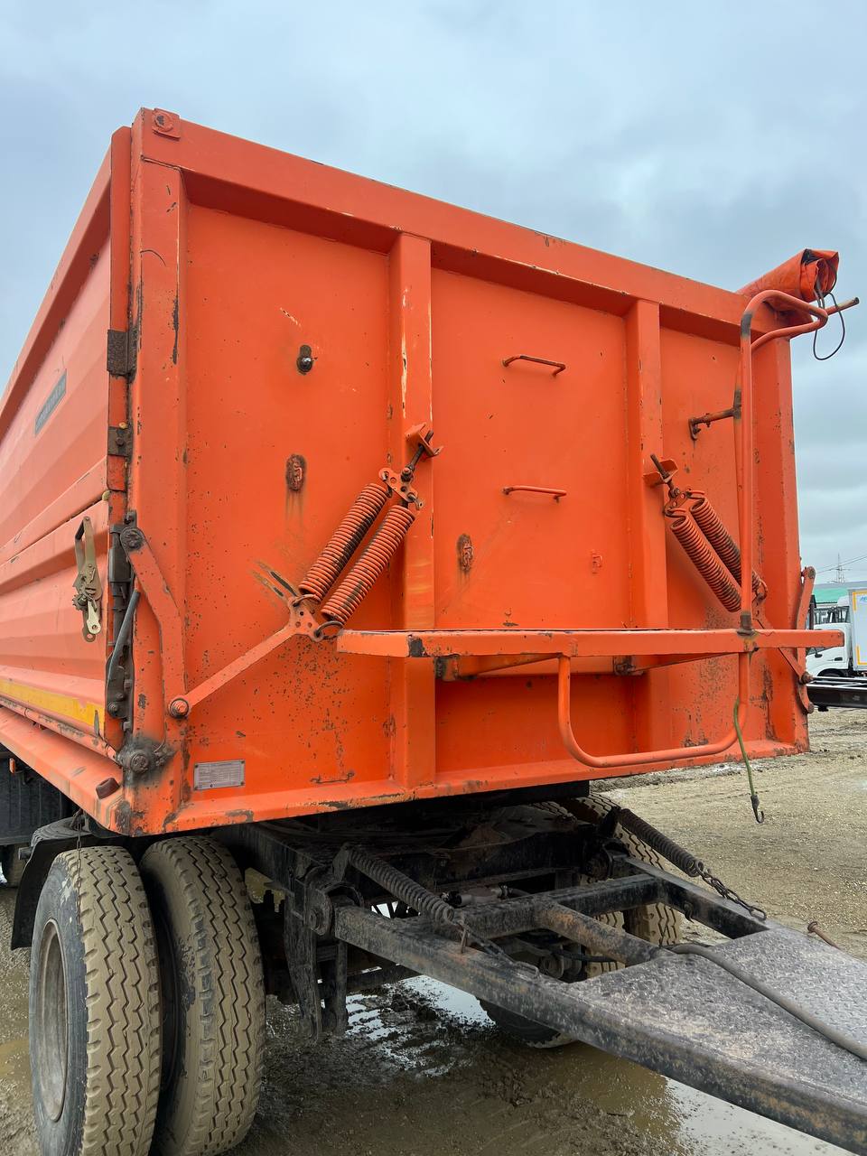 СпецАвтоКам 8531* Прицеп самосвал 85310В