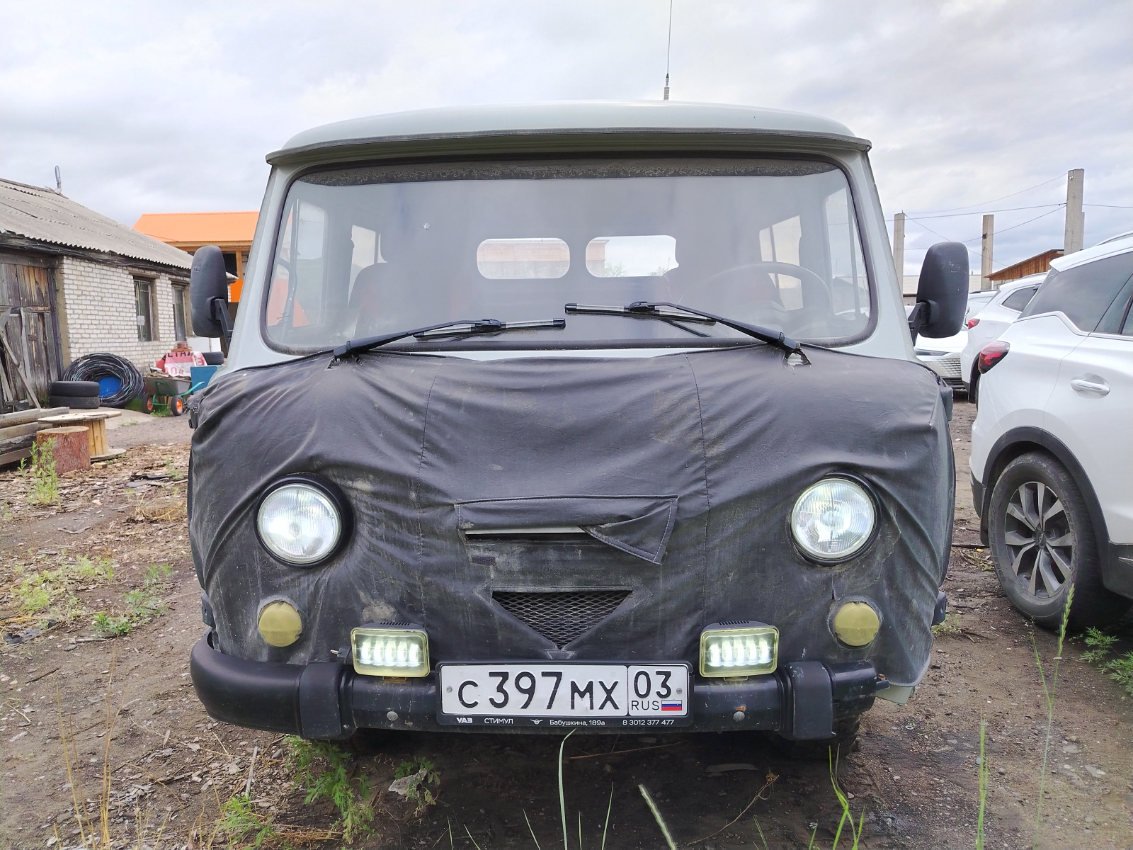 UAZ 3909* Грузопассажирский 390945 (Тент, 4+1 мест, без ABS, Бензиновый, 2,7 л, 112 л.с.)
