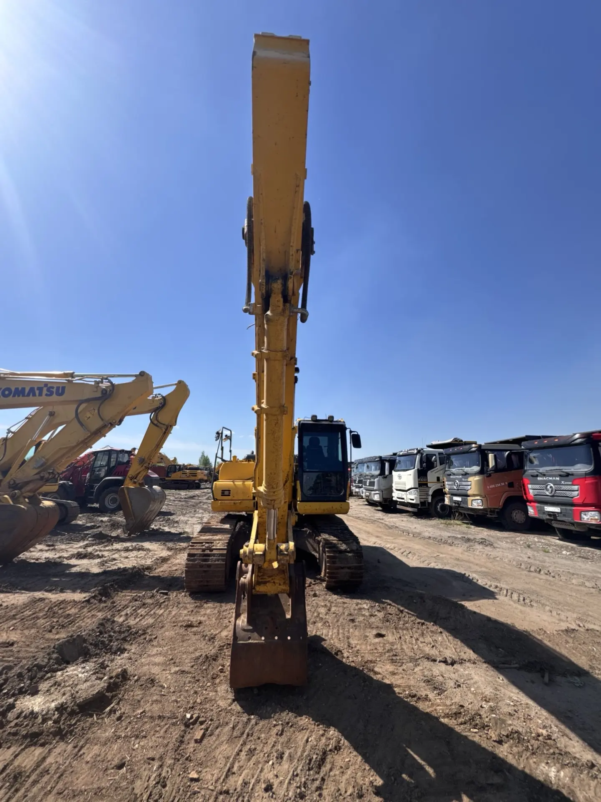 KOMATSU PC 210 Экскаватор PC210-10M0 (Дизельный, 6,7 л, 167 л.с., АТ)