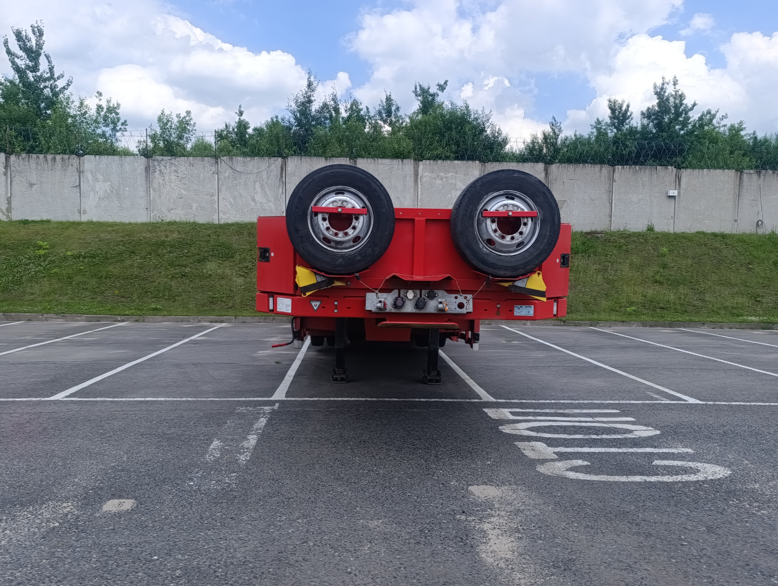 Тверьстроймаш 9939* Полуприцеп тяжеловоз 4 оси 993941-0023 (Раздвижной)