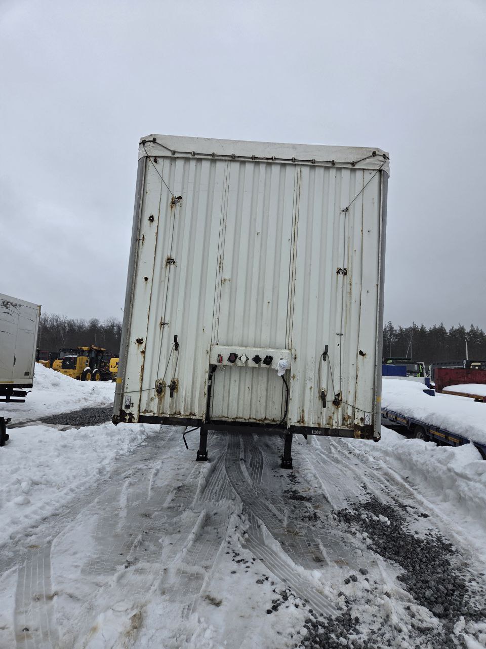 Туймазинский завод автобетоновозов 5885* Полуприцеп шторный 588510