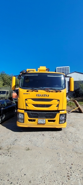 Isuzu Giga 4x2 Автовышка Giga (Дизельный, 5.2 л, 205 л.с. МТ)