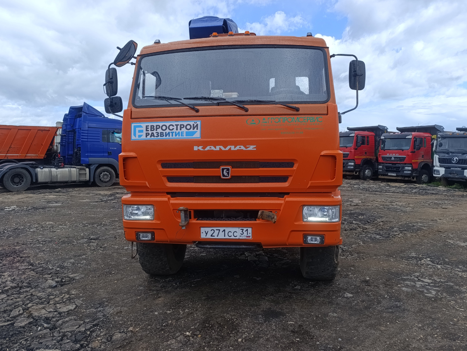 КамАЗ 43118 6x6 Бортовой с КМУ 438240-02 (Дизельный, 11,8 л, 300 л.с., МТ)
