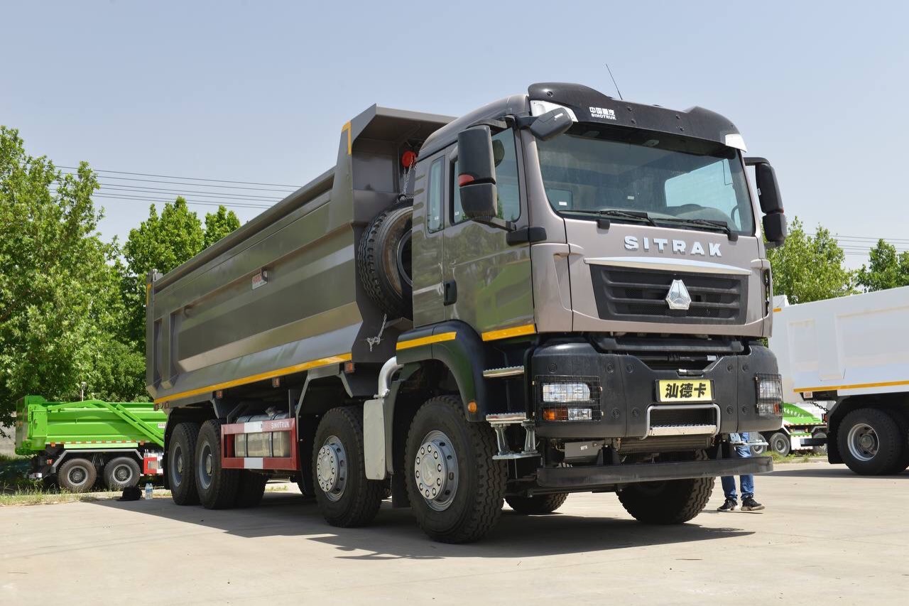SITRAK C7H 8x8 Самосвал 455626-0000010 (Дизельный, 12.4 л, 480 л.с. МТ)