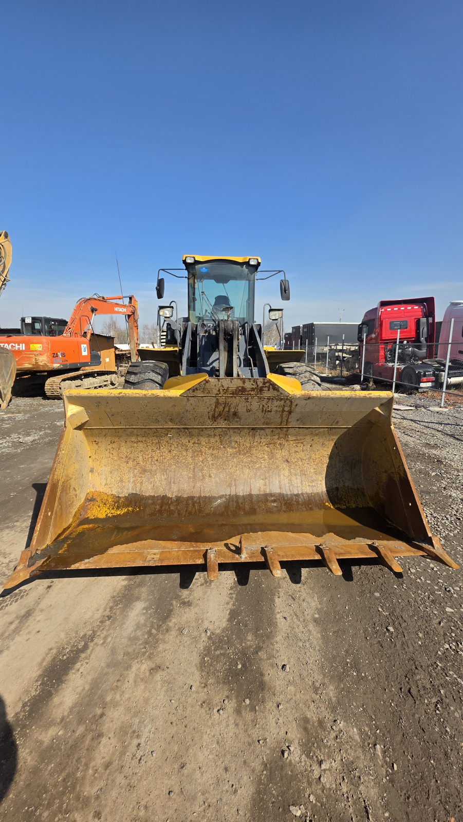 XCMG LW* Фронтальный погрузчик LW550RU  (Дизельный, 9,7 л, 220 л.с., АТ)
