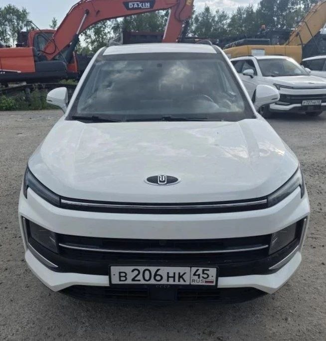 Москвич 3 1,5 CVT Стандарт