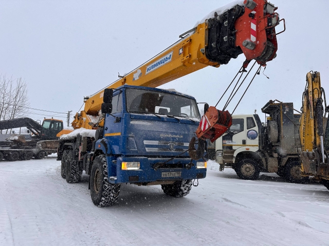 КамАЗ 43118 6x6 Автокран КС-55713-5К-3 (Дизельный, 11,8 л, 300 л.с., МТ)