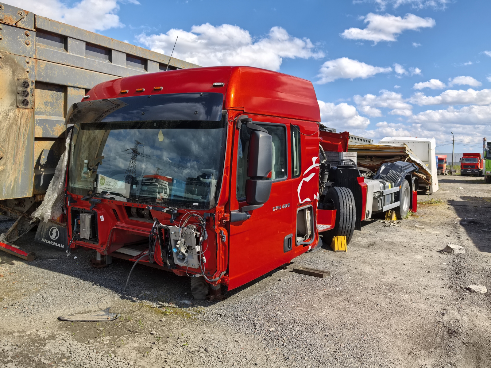 SITRAK C7H 4x2 Седельный тягач ZZ4186V361HE (12,4 л, 480 л.с., АТ)