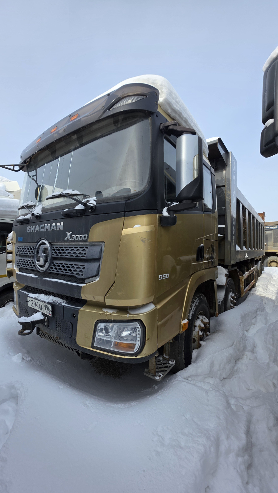 Shacman (Shaanxi) SX* 8x4 Самосвал SX331863366 (Дизельный, 12,5 л, 544 л.с., МТ)