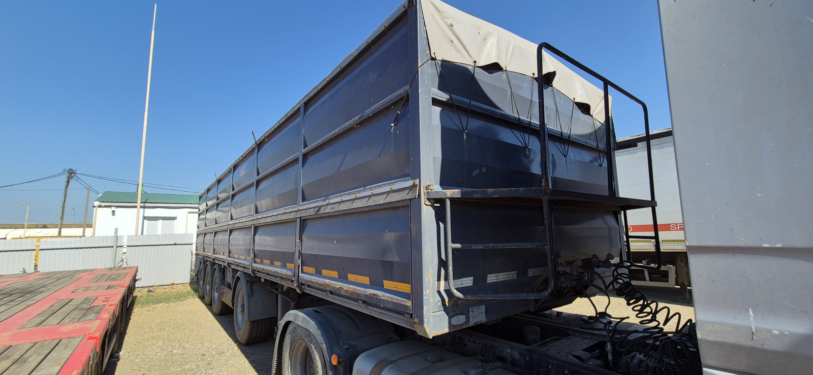 ПК ИНТЕРПРИЦЕП 8533* Полуприцеп зерновоз 853391