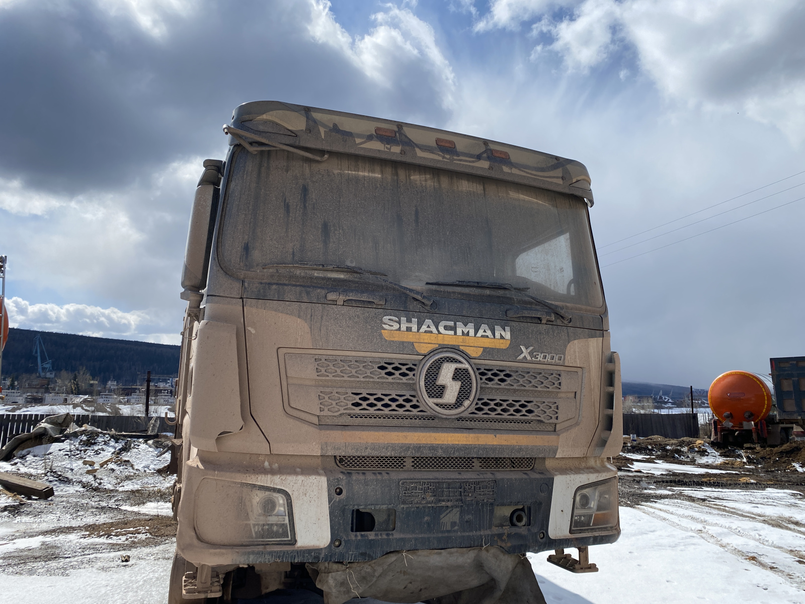 Shacman (Shaanxi) SX* 6x6 Самосвал SX32586T385 (Дизельный, 11,6 л, 369 л.с., МТ)