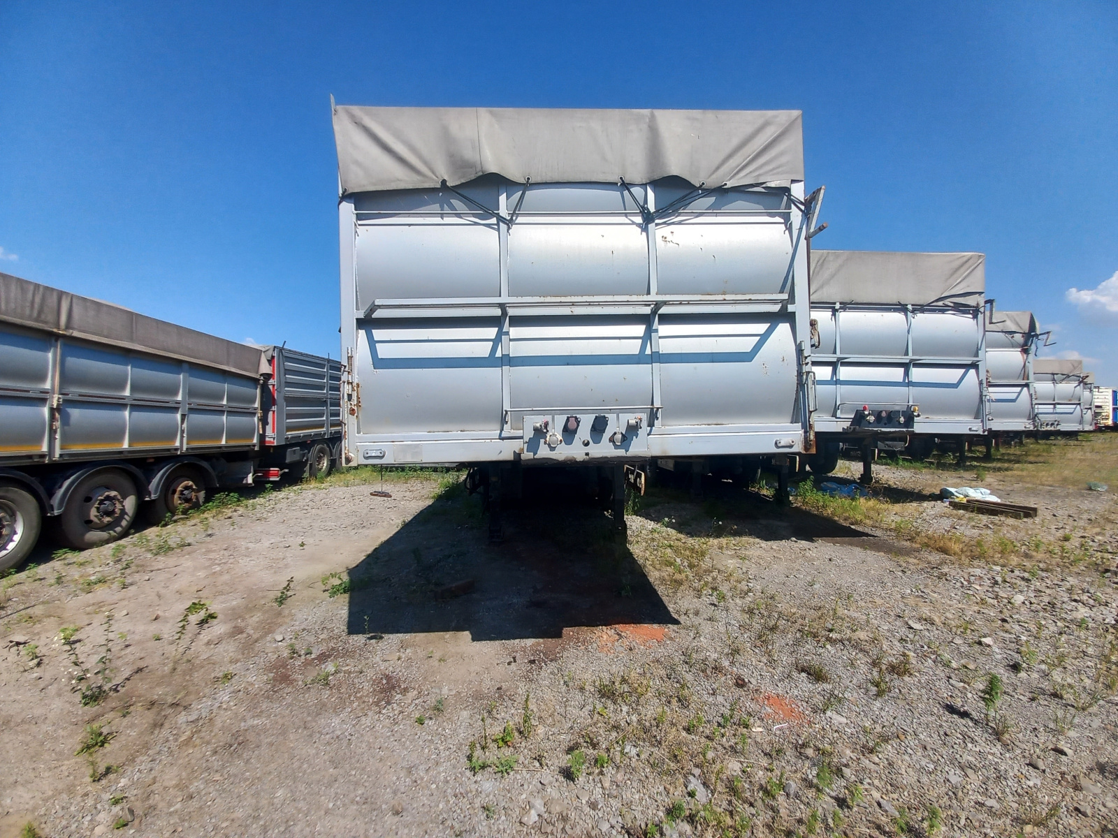КРОПКУЗОВ 85057* Полуприцеп бортовой 85057B