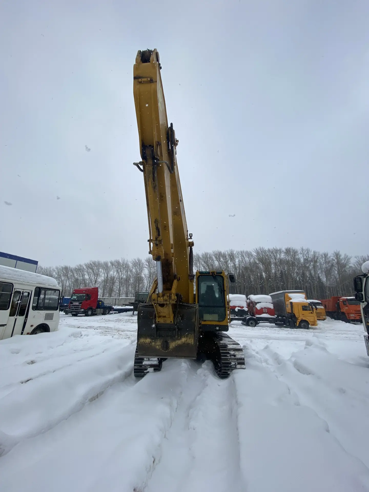 LGCE E6210 Экскаватор E6210F (Дизельный, 6,1 л, 167 л.с., АТ)