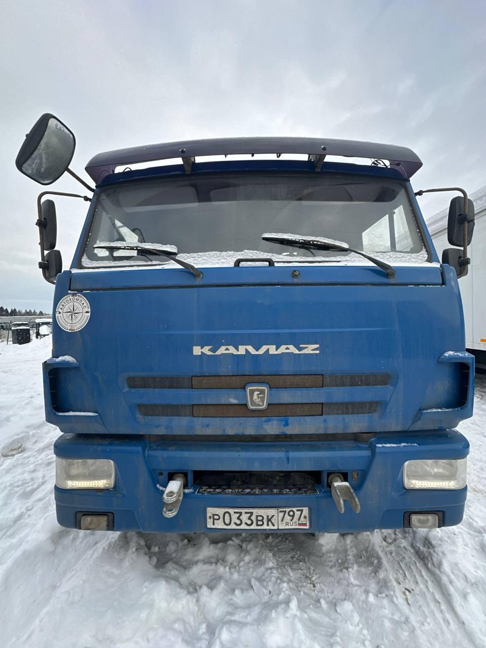КамАЗ 65117 6x4 Бортовой с КМУ 732457 (Дизельный, 11,7 л, 300 л.с., МТ)