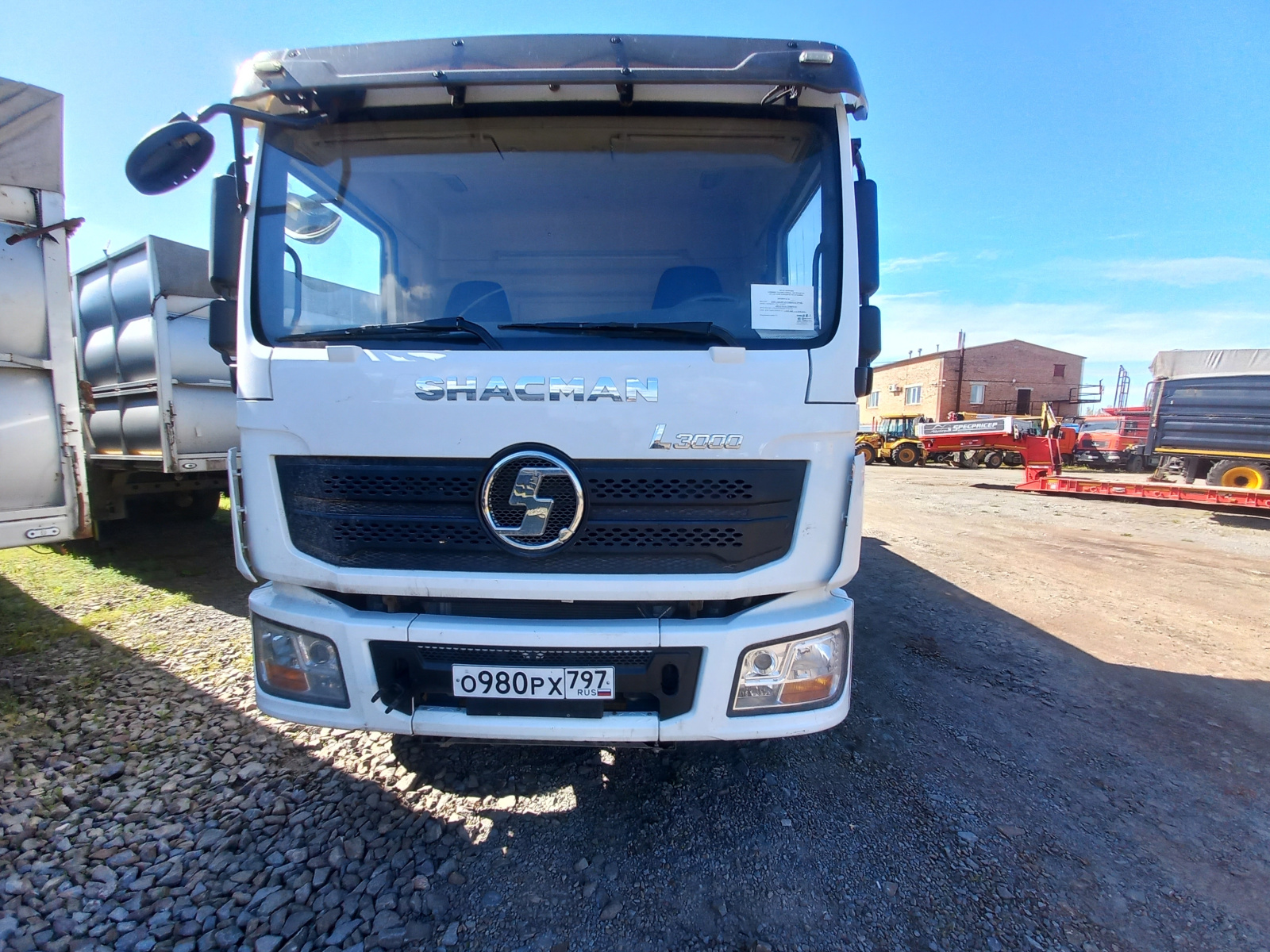 Shacman (Shaanxi) SX* 6x4 Самосвал SX32488L344C (Дизельный, 6,7 л, 261 л.с., МТ)