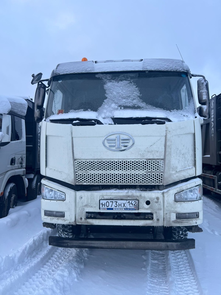 FAW J6 6x4 Бортовой с КМУ 4591А0 (Дизельный, 8,6 л, 375 л.с., МТ)