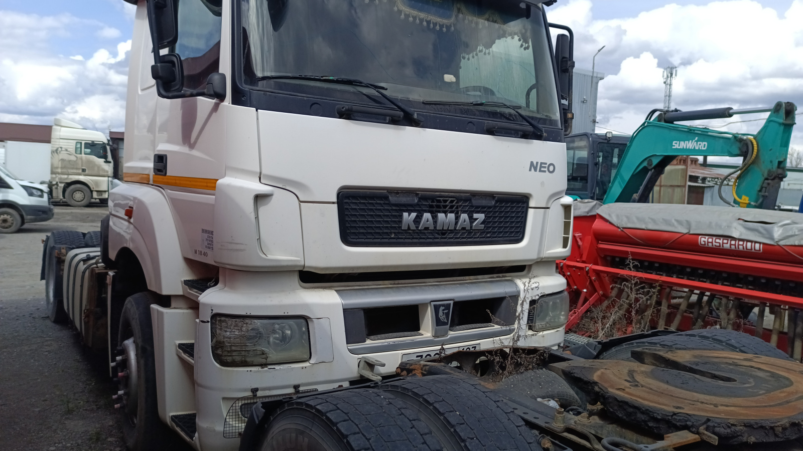 КамАЗ 5490 4x2 Седельный тягач 5490-S5 (Дизель/Газ, 12,0 л, 401 л.с., МТ)