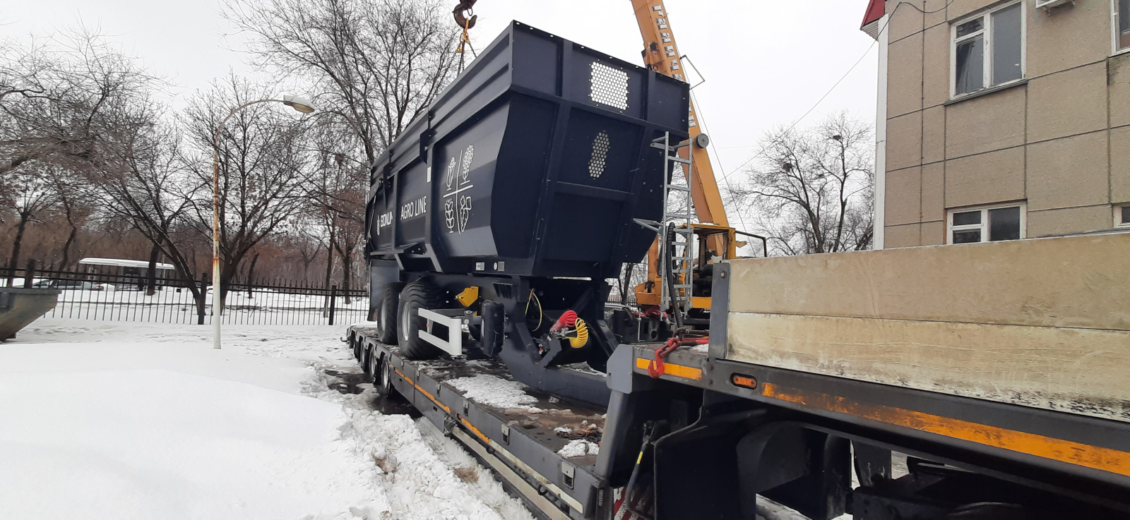 BONUM СТПП2000 Полуприцеп тракторный самосвальный СТПП2000