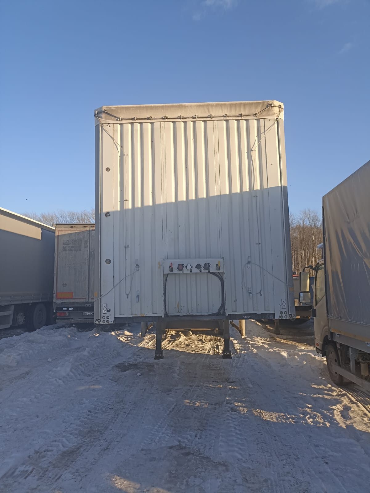 Туймазинский завод автобетоновозов 5885* Полуприцеп шторный 588510