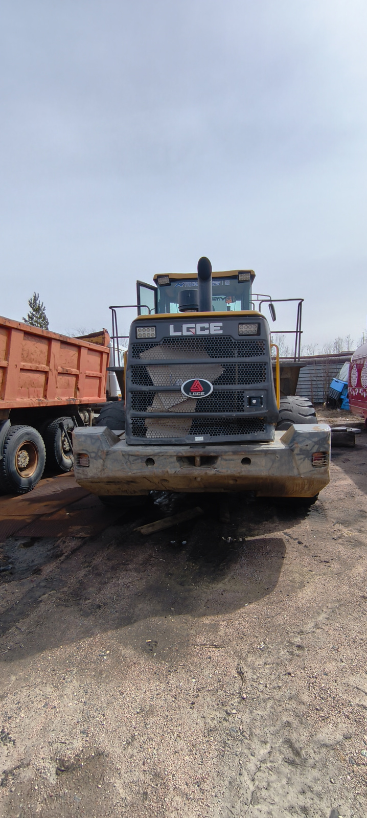 LGCE L956 Фронтальный погрузчик L956FH (Дизельный, 9,7 л, 220 л.с., АТ)