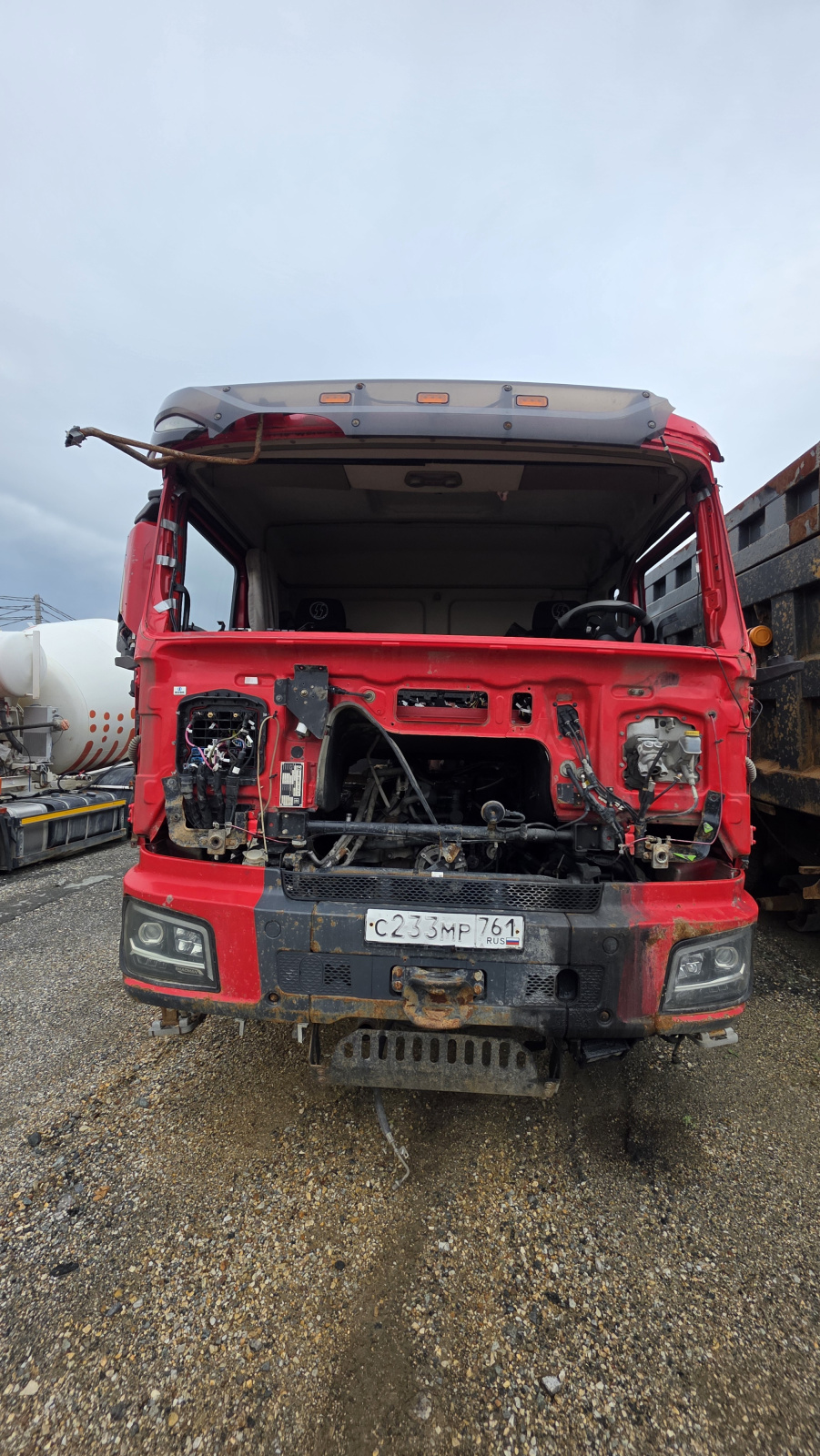 Shacman (Shaanxi) SX* 8x4 Самосвал SX331863366 (Дизельный, 12,5 л, 544 л.с., МТ), 2022г.