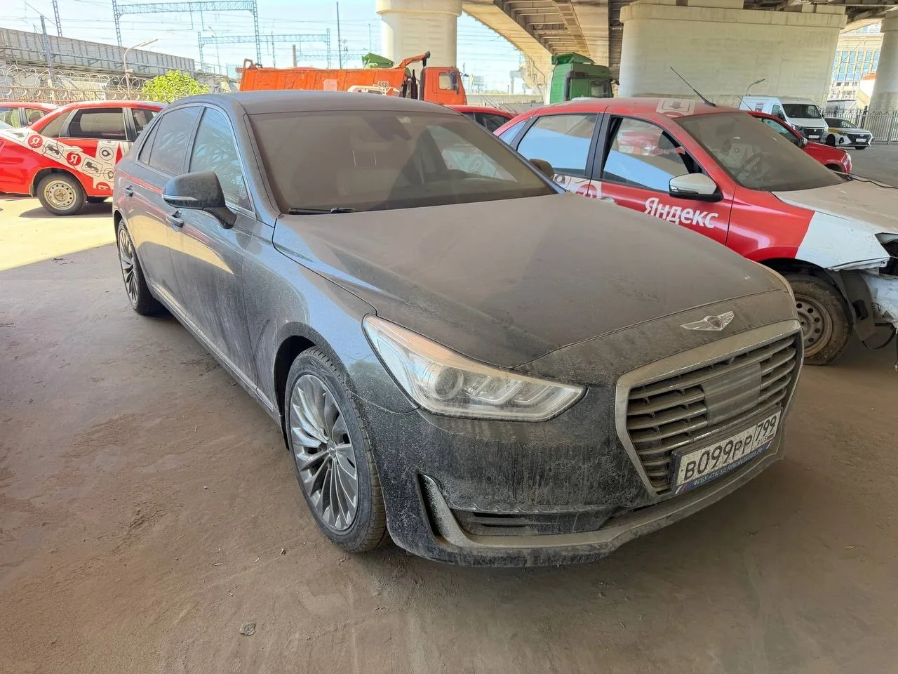 Genesis G90 Royal 5.0 T-GDI 8AT 4WD