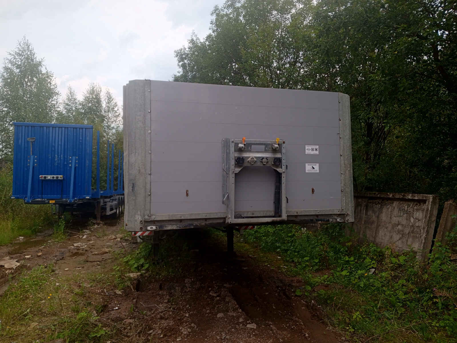 BONUM 9142* Полуприцеп шторный 914296-04 (длина 13,62 м.)