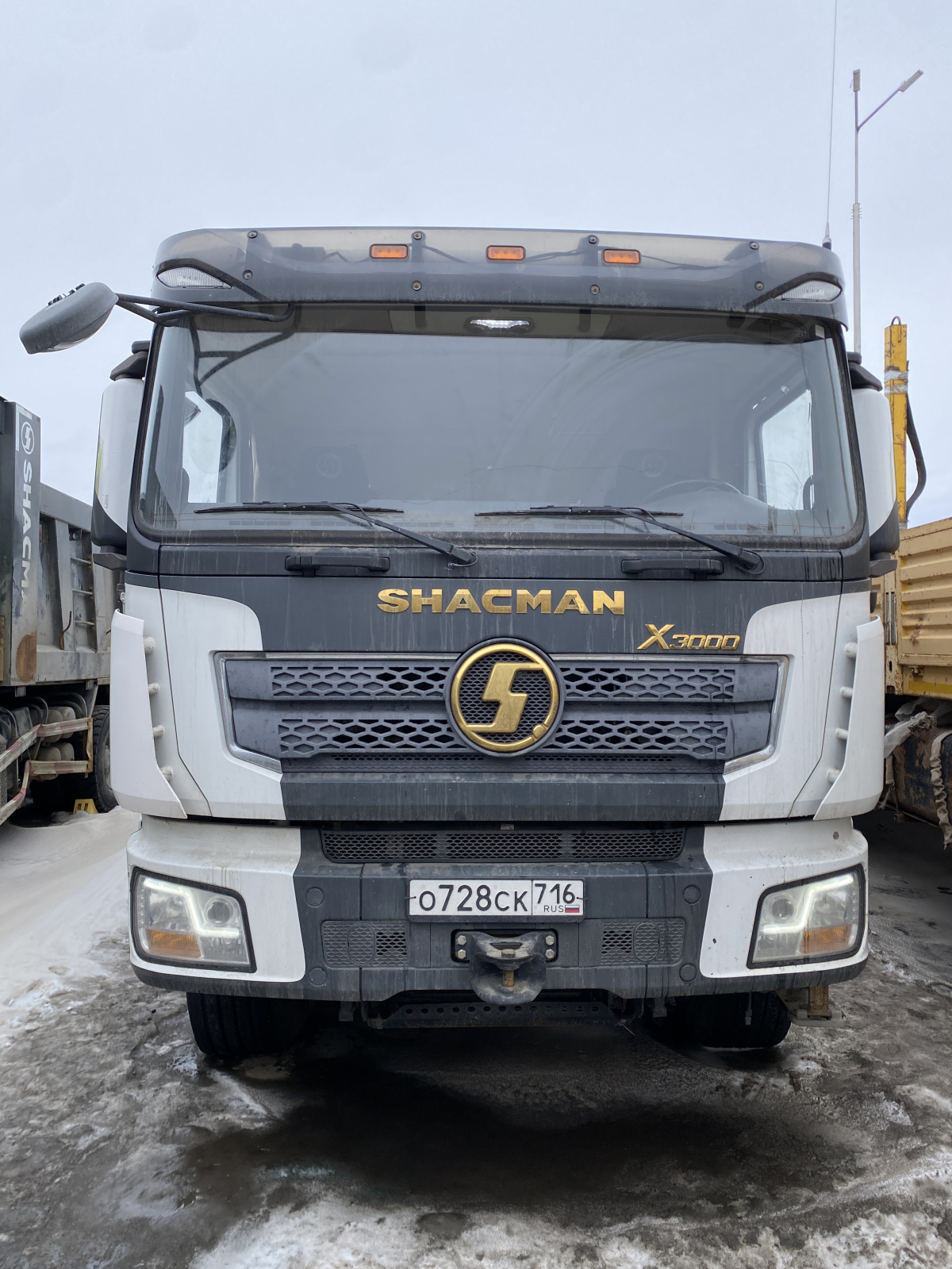 Shacman (Shaanxi) SX* 8x4 Самосвал SX33186W366C (Дизельный, 10,8 л, 441 л.с., МТ), 2022г., 105815 км