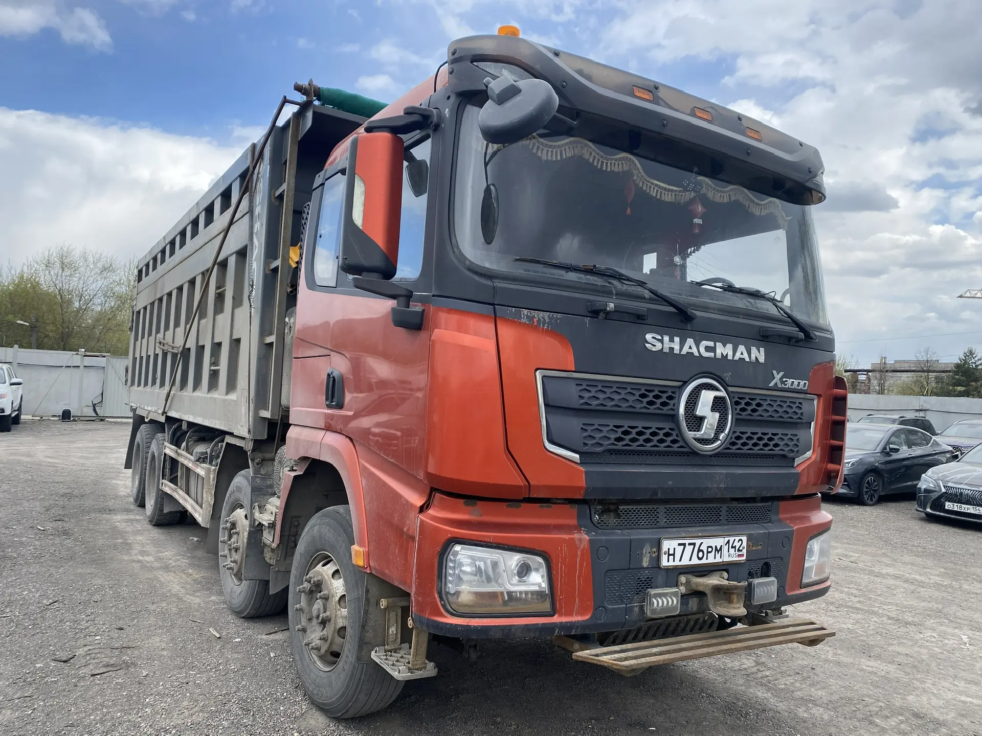 Shacman (Shaanxi) SX* 8x4 Самосвал SX33186T366 (Дизельный, 11,6 л, 369 л.с., МТ), 2022г., 371206 км