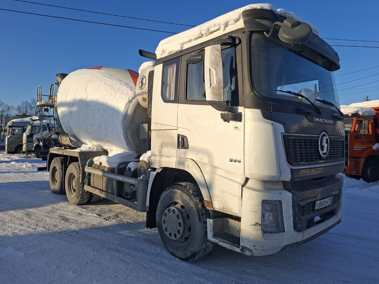 Shacman (Shaanxi) SX* 6x4 Автобетоносмеситель SX5258GJB6R384 (Дизельный, 9,7 л, 329 л.с., МТ)