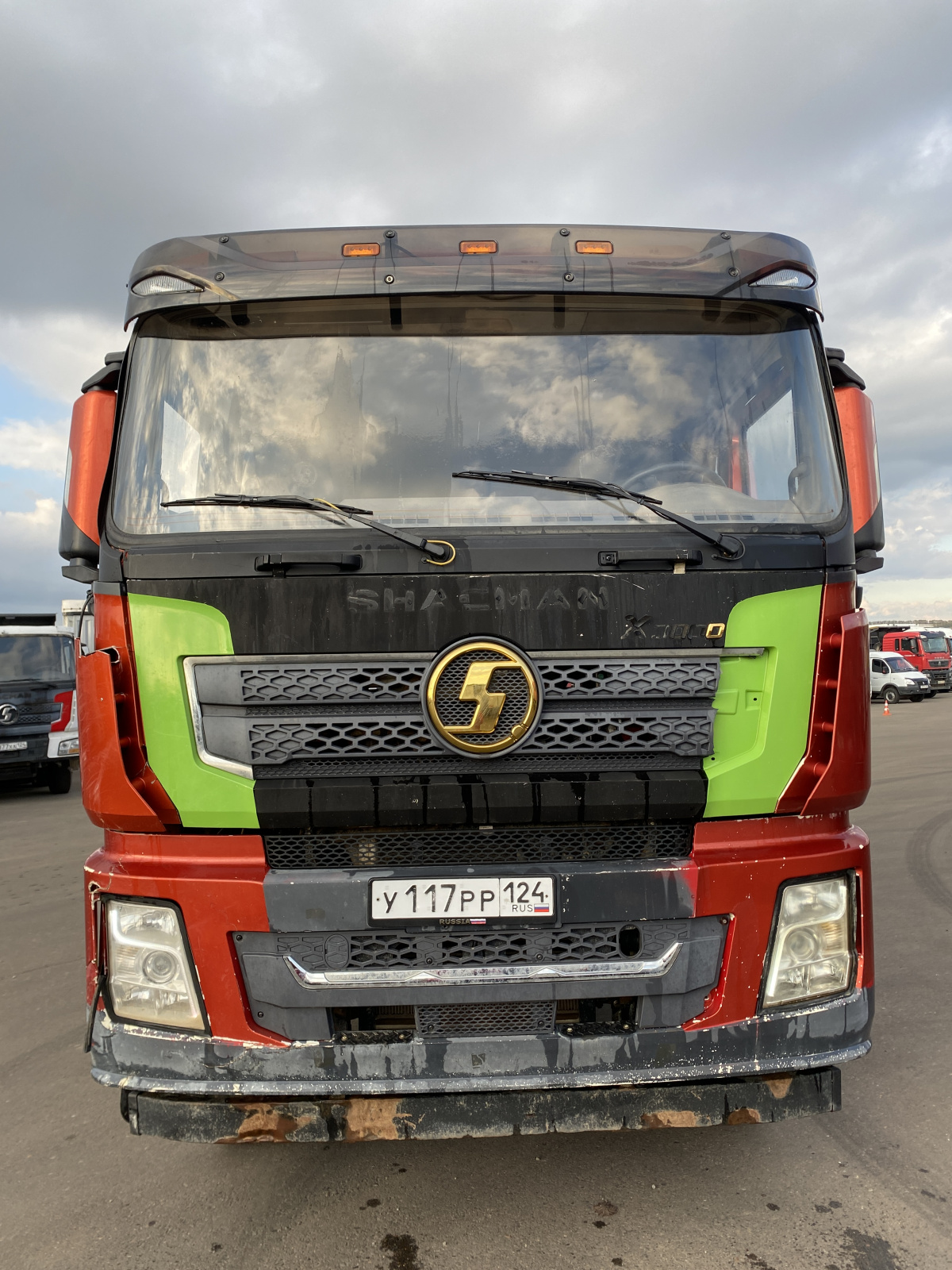 Shacman (Shaanxi) SX* 6x6 Седельный тягач SX42586V385 (Дизельный, 11,6 л, 423 л.с., МТ)