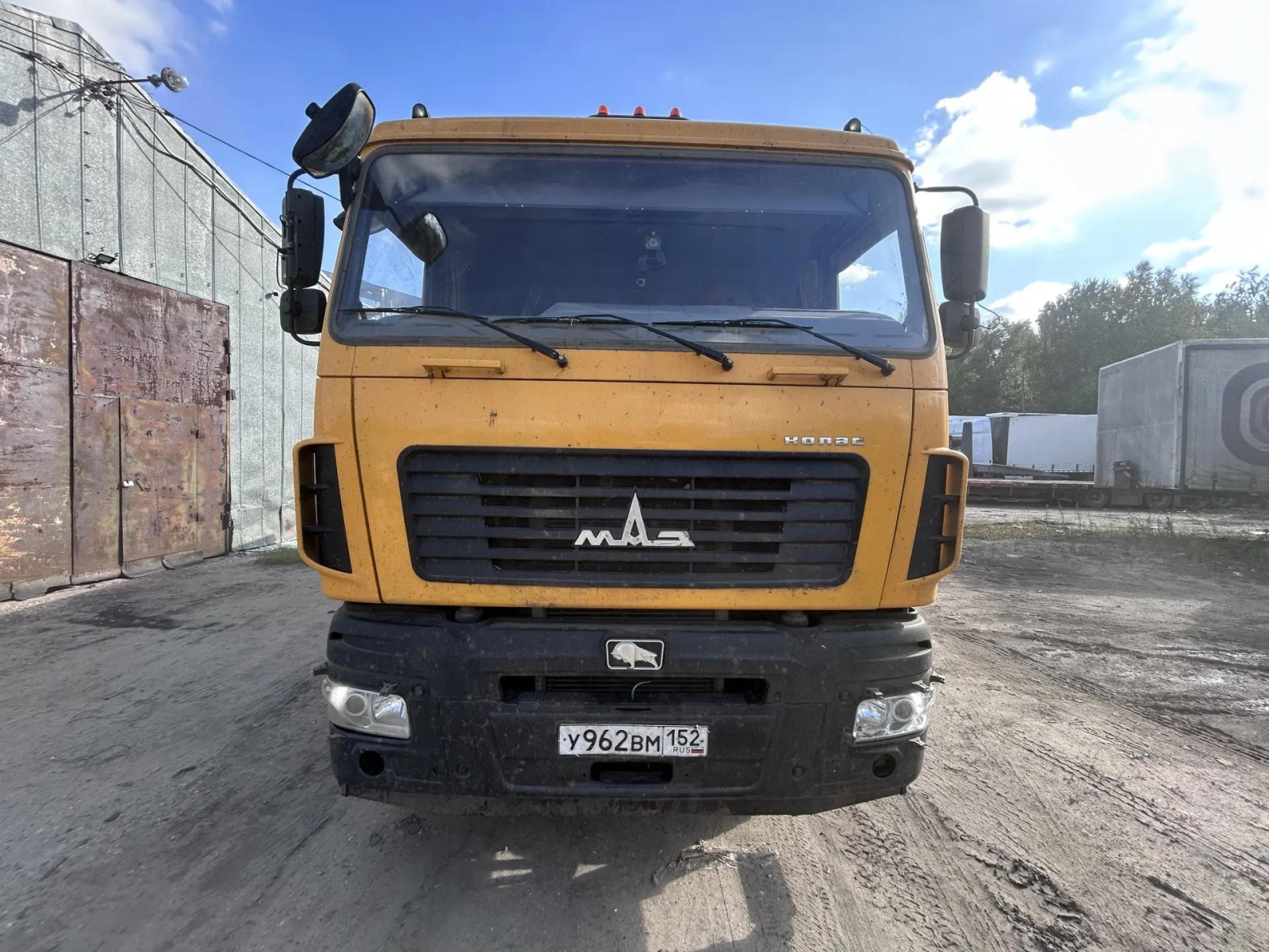 МАЗ 6501* 6x4 Зерновоз 6501С9-8535-000 (Дизельный, 11,1 л, 420 л.с., МТ), 2023г., 140748 км