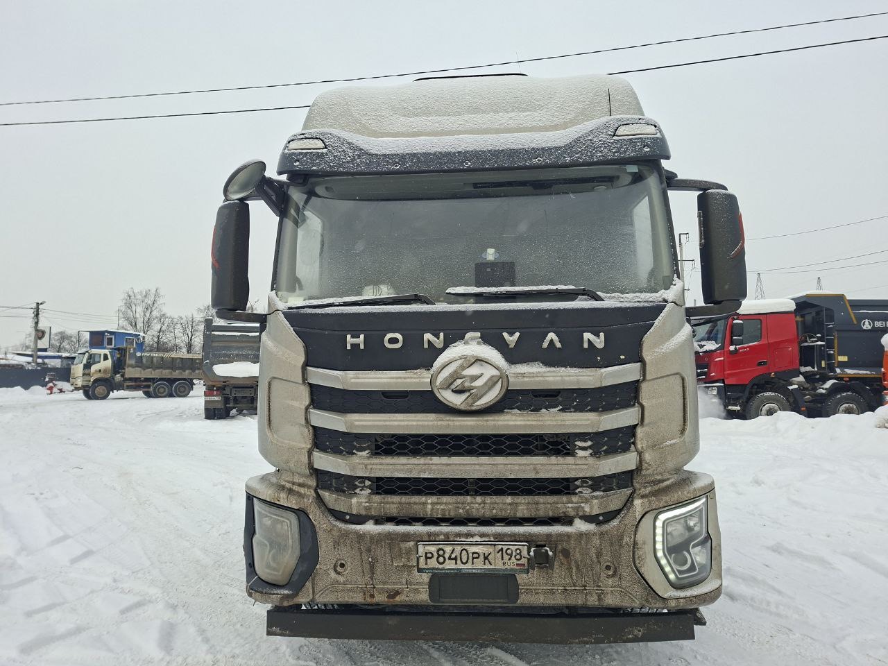 HONGYAN CQ* 6x4 Седельный тягач CQ4257EV11334 (Дизельный, 11,1 л, 430 л.с., МТ), 2023г., 121807 км