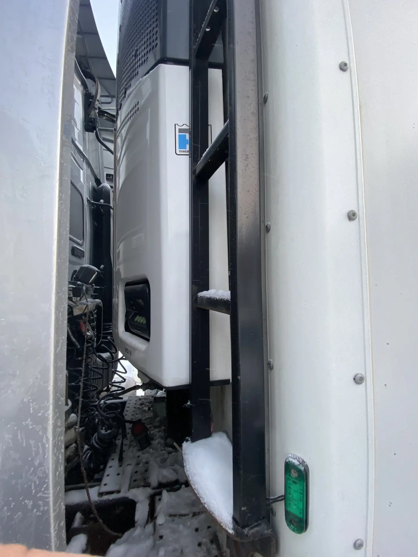 MAMMUT TY 330* Полуприцеп изотермический/рефрижератор TY 330-A (Рефрижератор)
